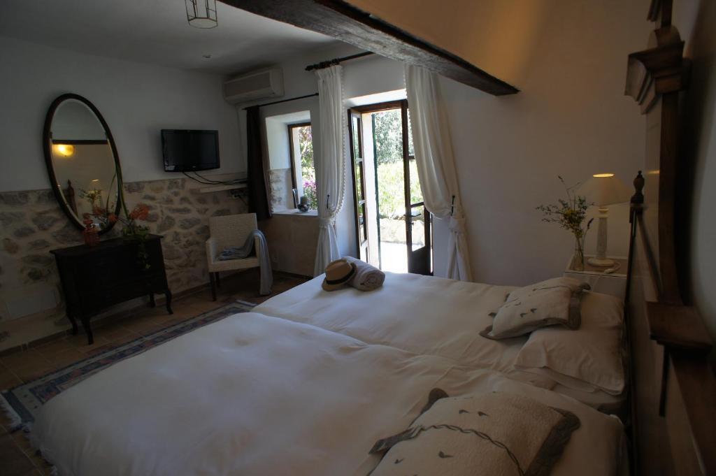 Hotel El Encinar De Artá Pokoj fotografie